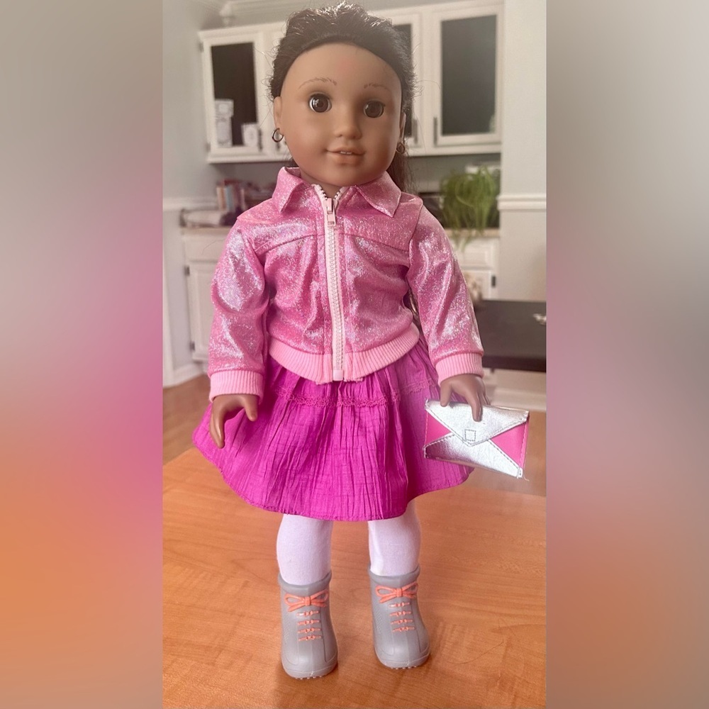 American Girl doll 18”Josefina Montoya lot of 7 w/clothes long br hair/br eyes